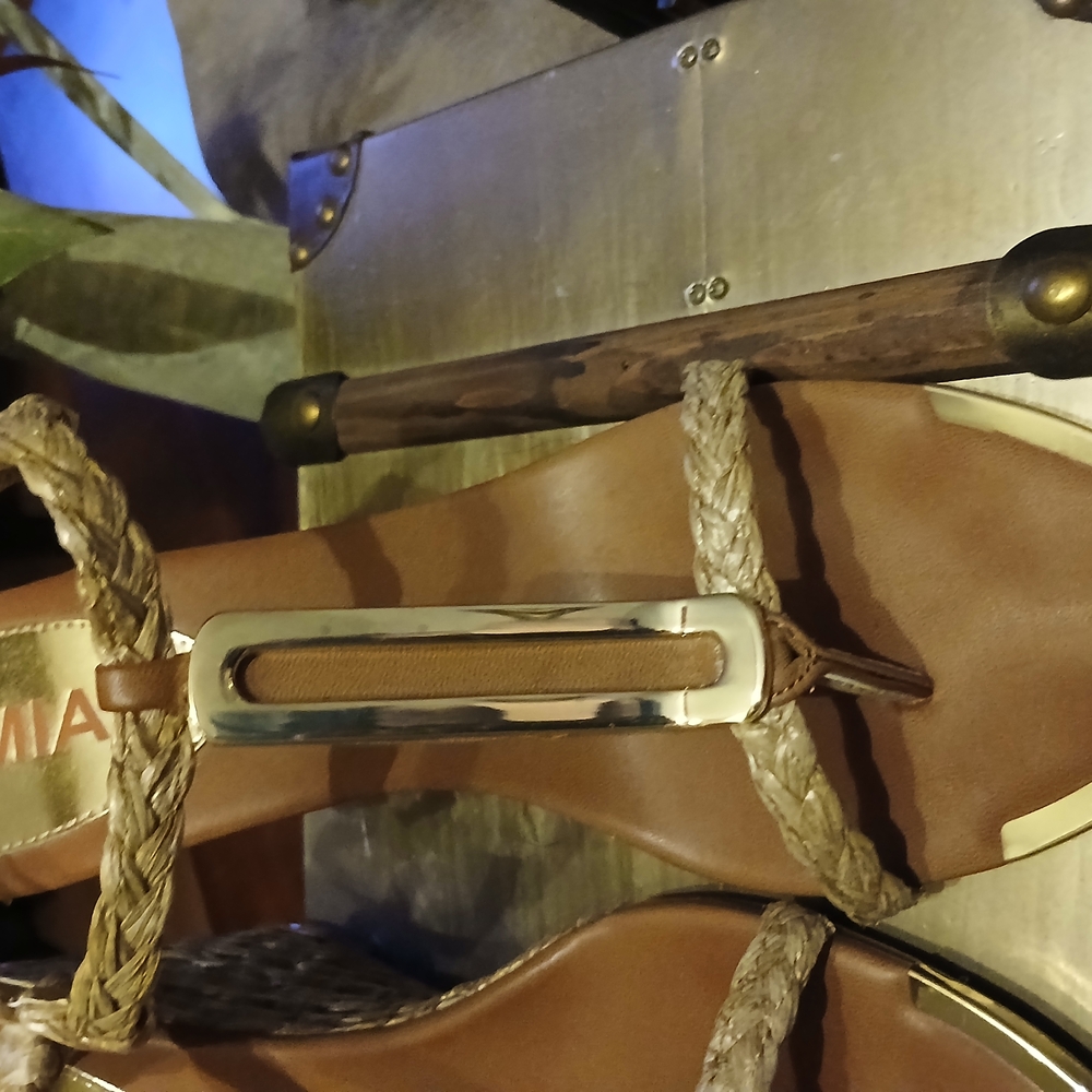 Women's Tan Wedge Sandals with Gold Accents - Picture 3 of 6